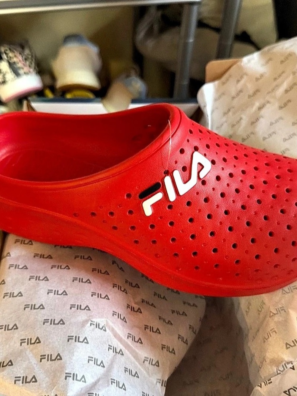 FILA Sample Slide Red Slide US 7 New